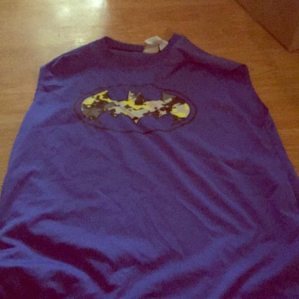 Sleveless batman shirt